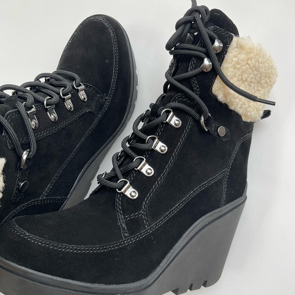 Guess Women’s Taanya Leather Wedge Booties Black Suede Size 8.5 - Picture 9 of 9